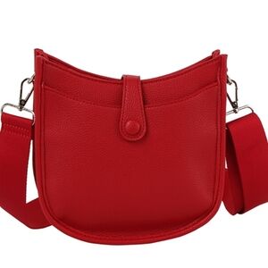 💥👜Red vegan leather Crossbody Bag 👜💥